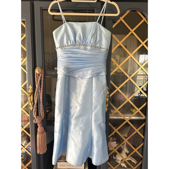 Vintage Light blue tafftea formal bridemaid, coctail dress mermaid hem - Picture 1 of 5